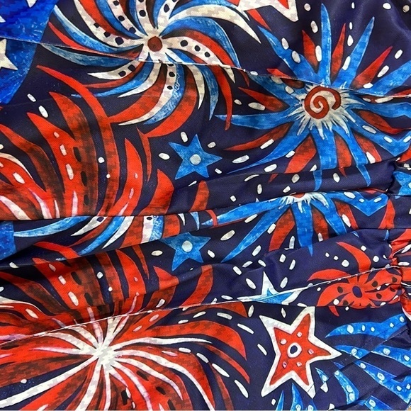 4th of July Patriotic Fireworks Red White & Blue Two Piece Unisex Short Set - Picture 4 of 14